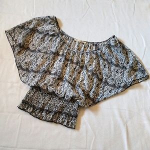 Women's large Haze cinch waist billowy wing sleeved blouse with lace pattern pri